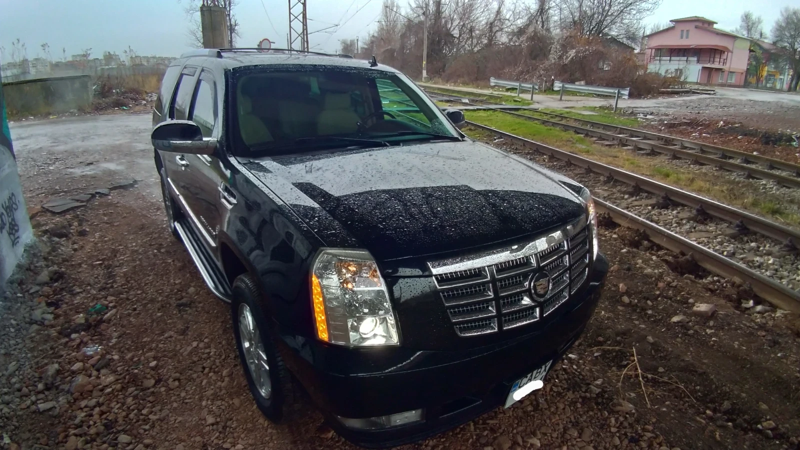 Cadillac Escalade РЕАЛНИ 77 000км! 6.2 v8 4x4 6+ 1 - изображение 2