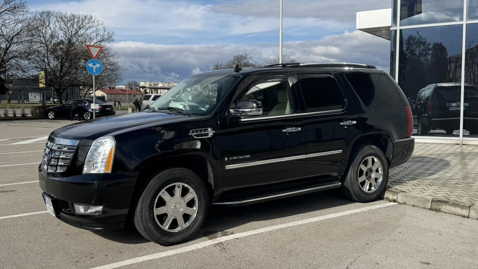 Cadillac Escalade ������ 77 000��! 6.2 v8 4x4 6+ 1 | Mobile.bg � ����������� 17