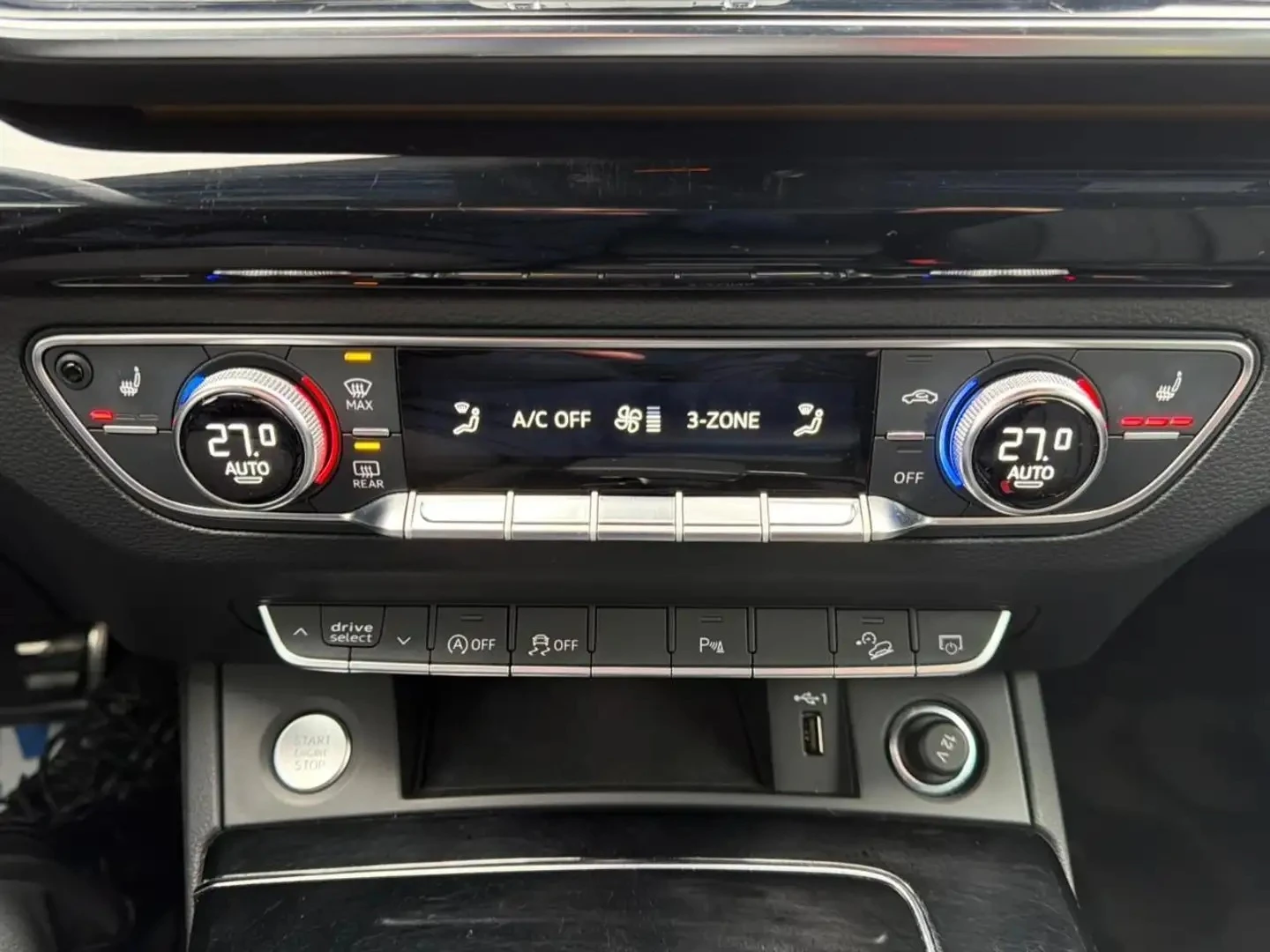 Audi Q5 45 Technik/S-Line/QUATTRO/Pano/360/B&O, снимка 11 - Автомобили и джипове - 53779782