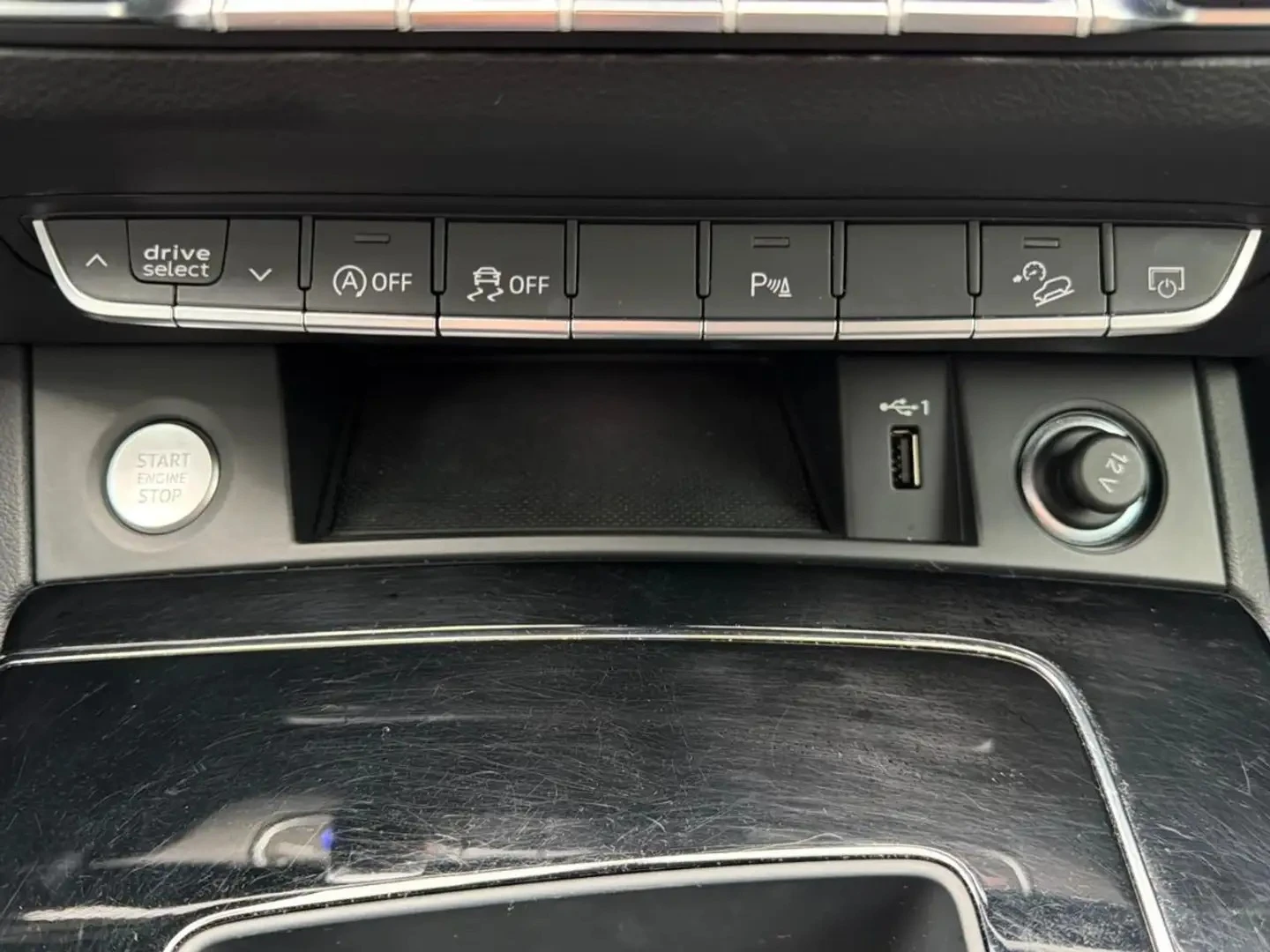 Audi Q5 45 Technik/S-Line/QUATTRO/Pano/360/B&O, снимка 12 - Автомобили и джипове - 53779782