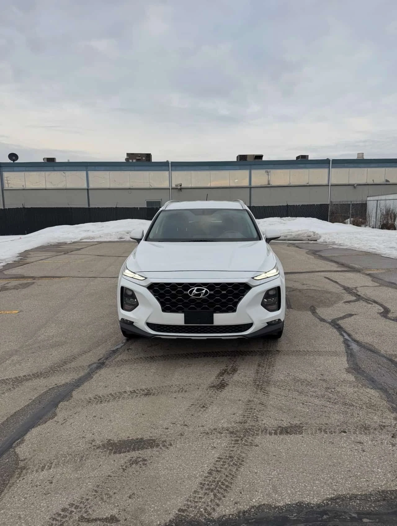 Hyundai Santa fe * Essential * CARFAX * ЦЕНА ДО БГ, снимка 9 - Автомобили и джипове - 53858523