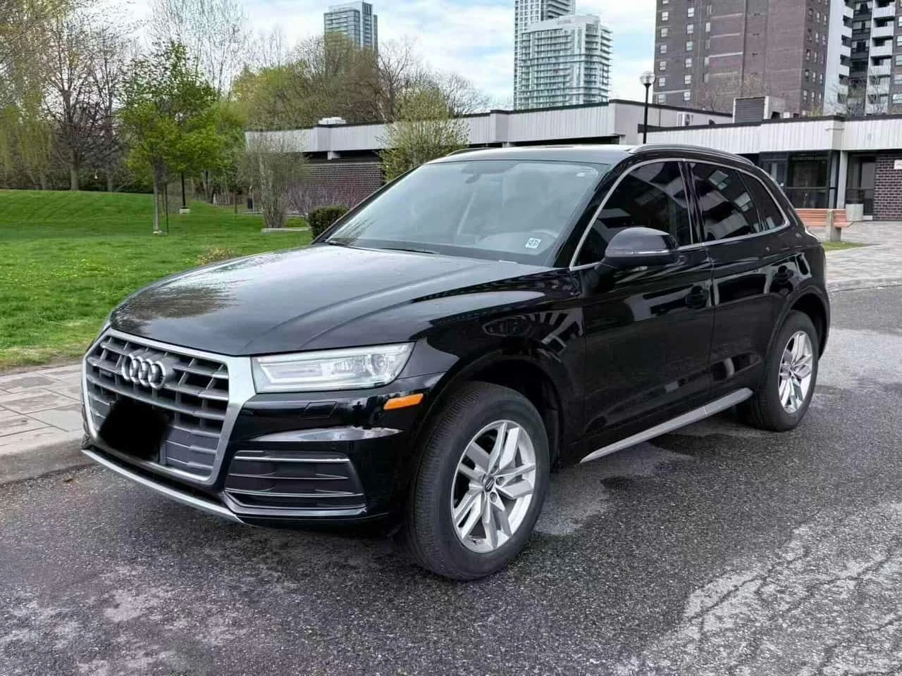 Audi Q5 * Komfort * CARFAX * 2 КЛЮЧА * KEYLESS * ПОДГРЕВИ