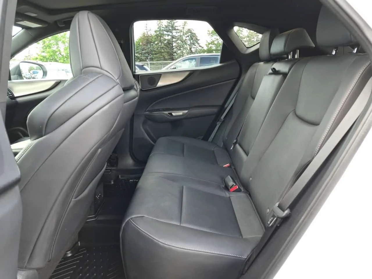 Lexus NX 350h * 350 * CARFAX * ОБДУХВАНЕ * ПАНО * 2 КЛЮЧА * , снимка 11 - Автомобили и джипове - 54931091