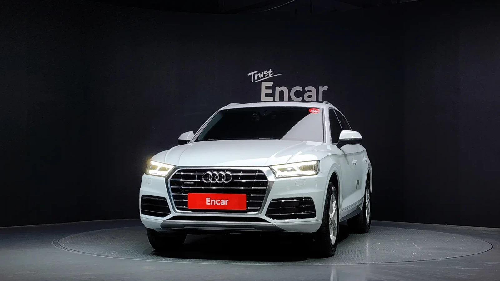 Audi Q5 2.0 45TFSI Quattro , снимка 3 - Автомобили и джипове - 55099533