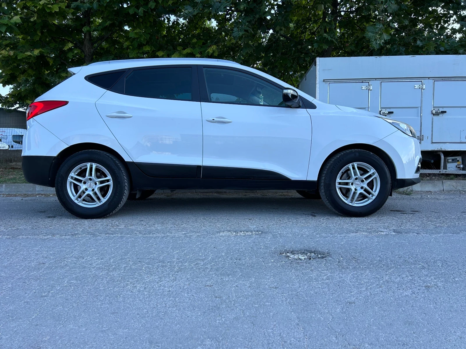 Hyundai IX35 1.7CRDi/NAVi/FACELIFT/LED/ПАНОРАМА, снимка 8 - Автомобили и джипове - 55465817
