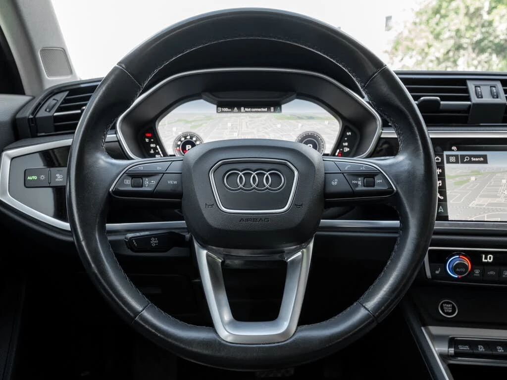 Audi Q3 quattro Technik* АвтоКредит * (Цена до БГ), снимка 10 - Автомобили и джипове - 55561417