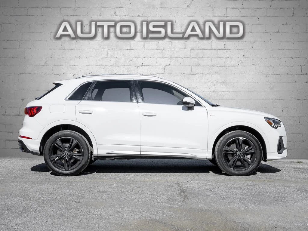 Audi Q3 quattro Technik* АвтоКредит * (Цена до БГ), снимка 3 - Автомобили и джипове - 55561417