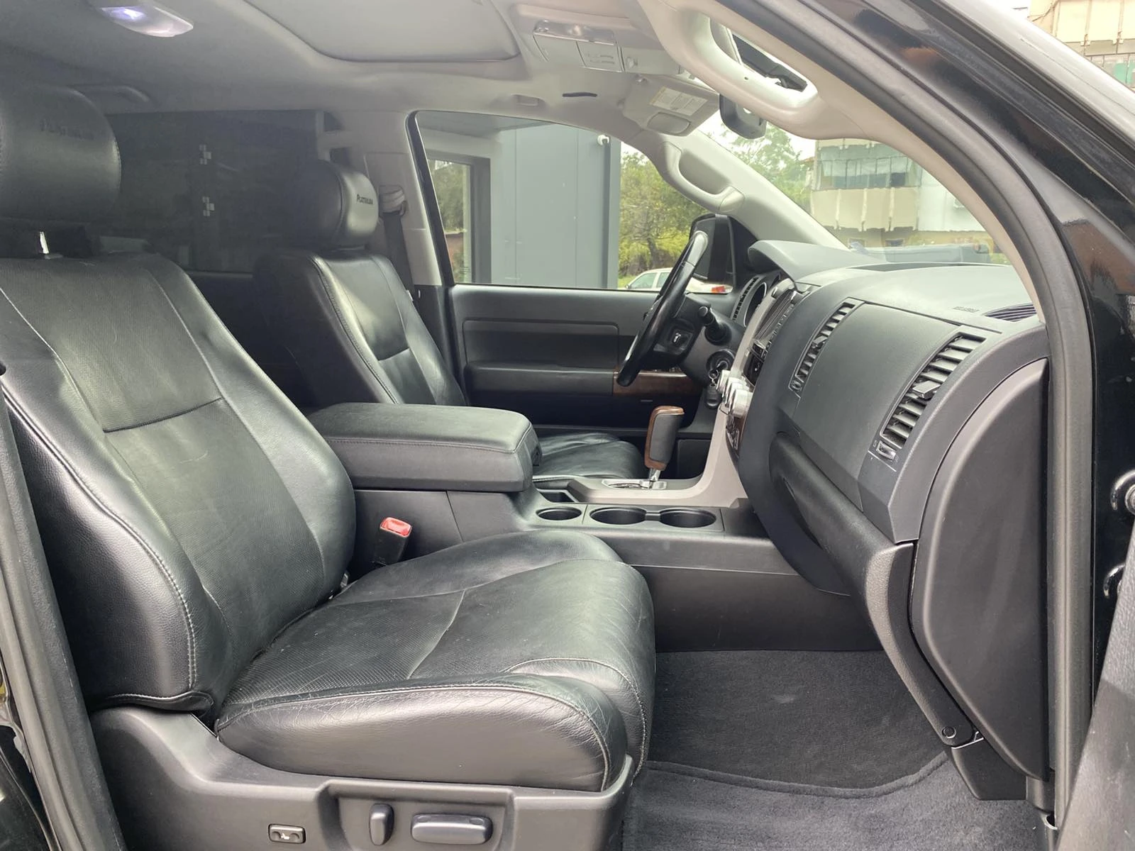 Toyota Tundra, снимка 12 - Автомобили и джипове - 55652346