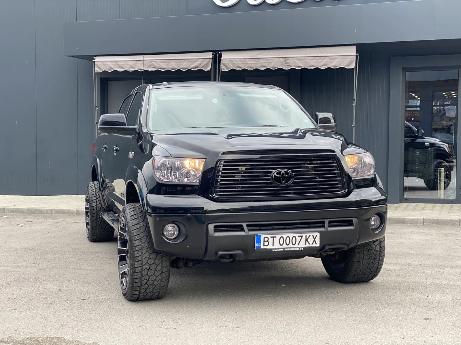 Toyota Tundra, снимка 2 - Автомобили и джипове - 55652346