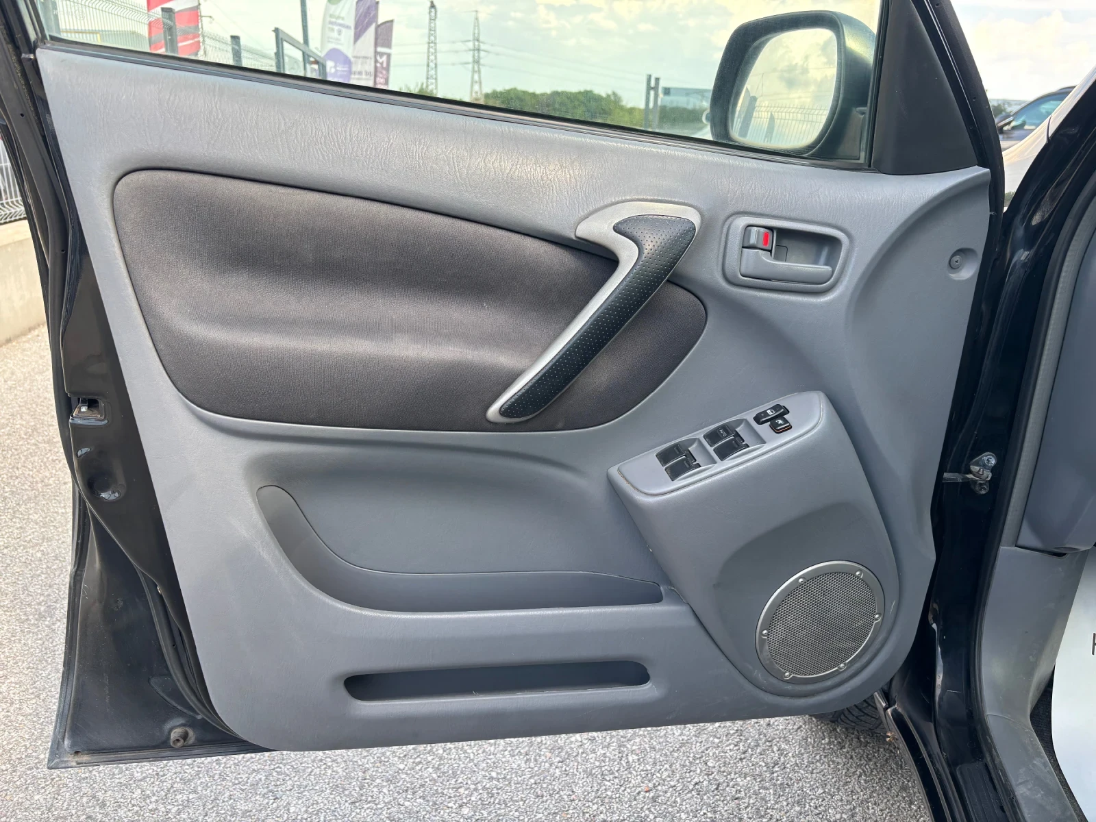 Toyota Rav4 2.0D 4x4, снимка 8 - Автомобили и джипове - 55941482