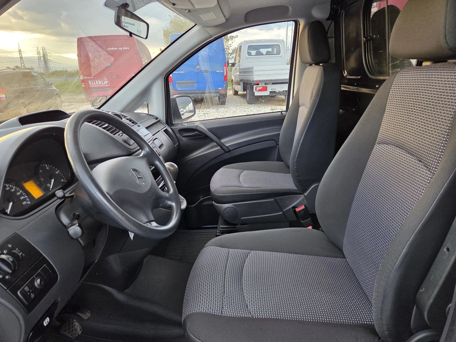 Mercedes-Benz Vito 113 CDI, Макси, Климатик, Две странични врати - изображение 9
