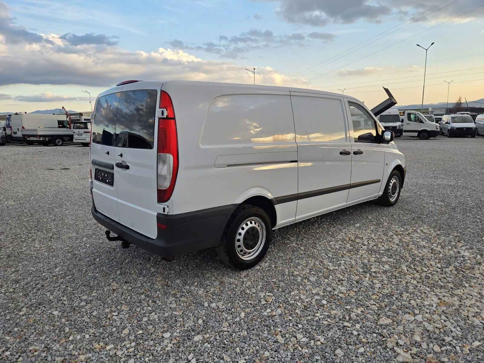 Mercedes-Benz Vito 113 CDI, Макси, Климатик, Две странични врати - изображение 5