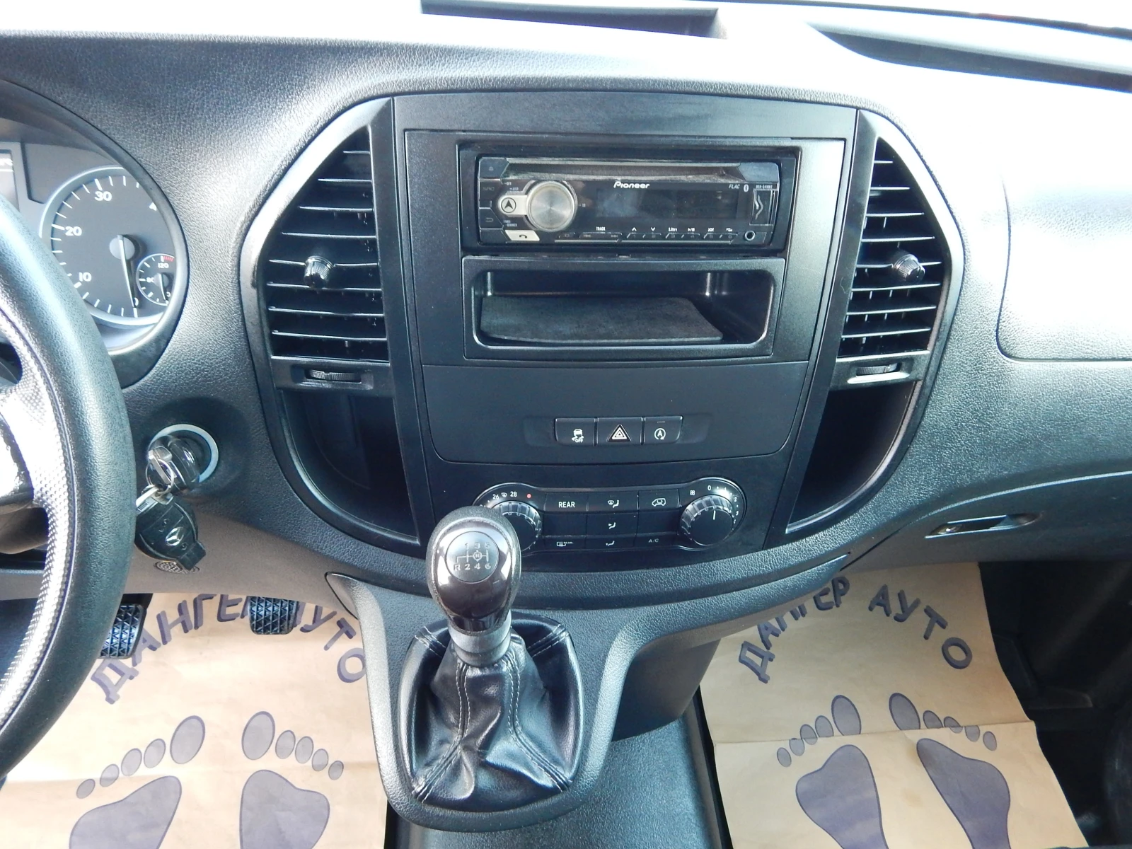 Mercedes-Benz Vito 2.2CDI* MAXI* 9МЕСТА* , снимка 12 - Бусове и автобуси - 53770597