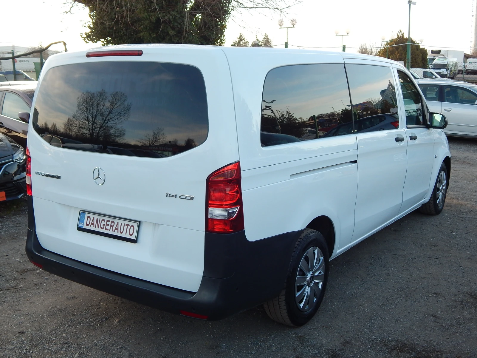 Mercedes-Benz Vito 2.2CDI* MAXI* 9МЕСТА* , снимка 4 - Бусове и автобуси - 53770597
