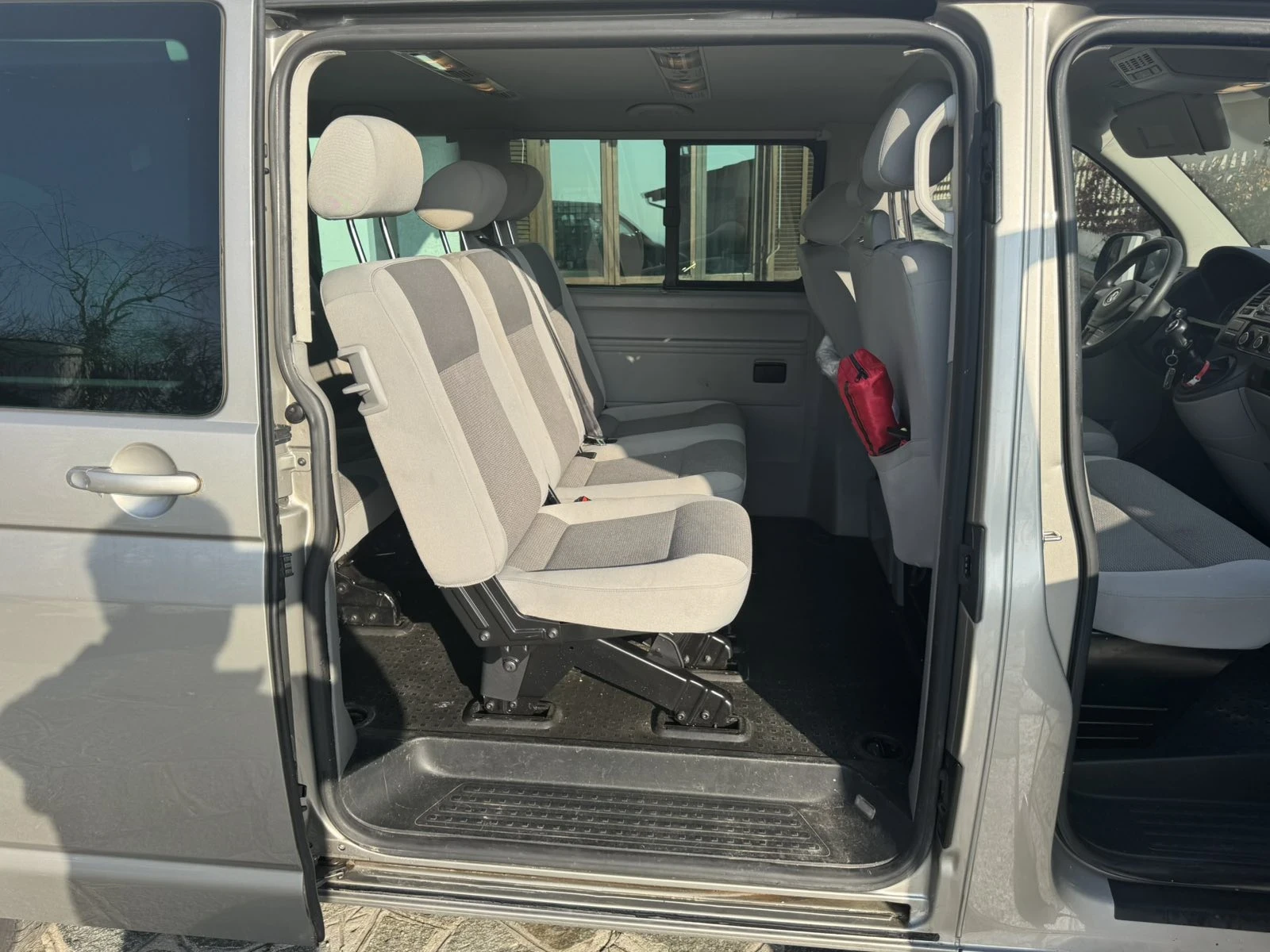 VW Caravelle, снимка 7 - Бусове и автобуси - 56024246
