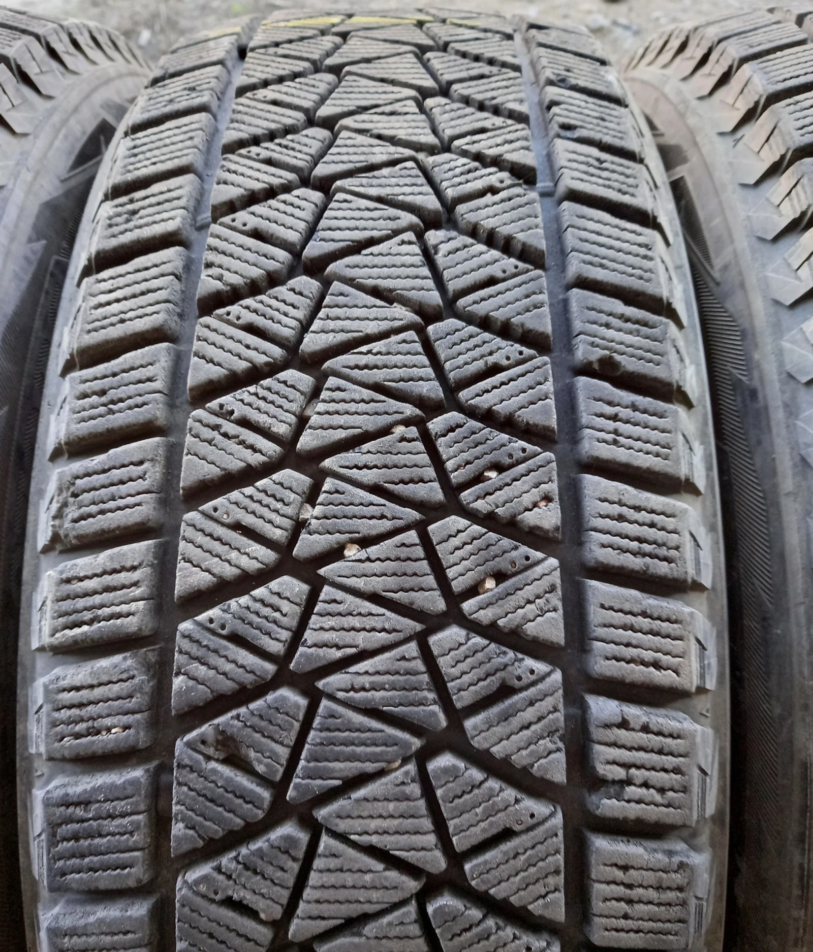 ���� 215/60R17 | Mobile.bg � ����������� 4