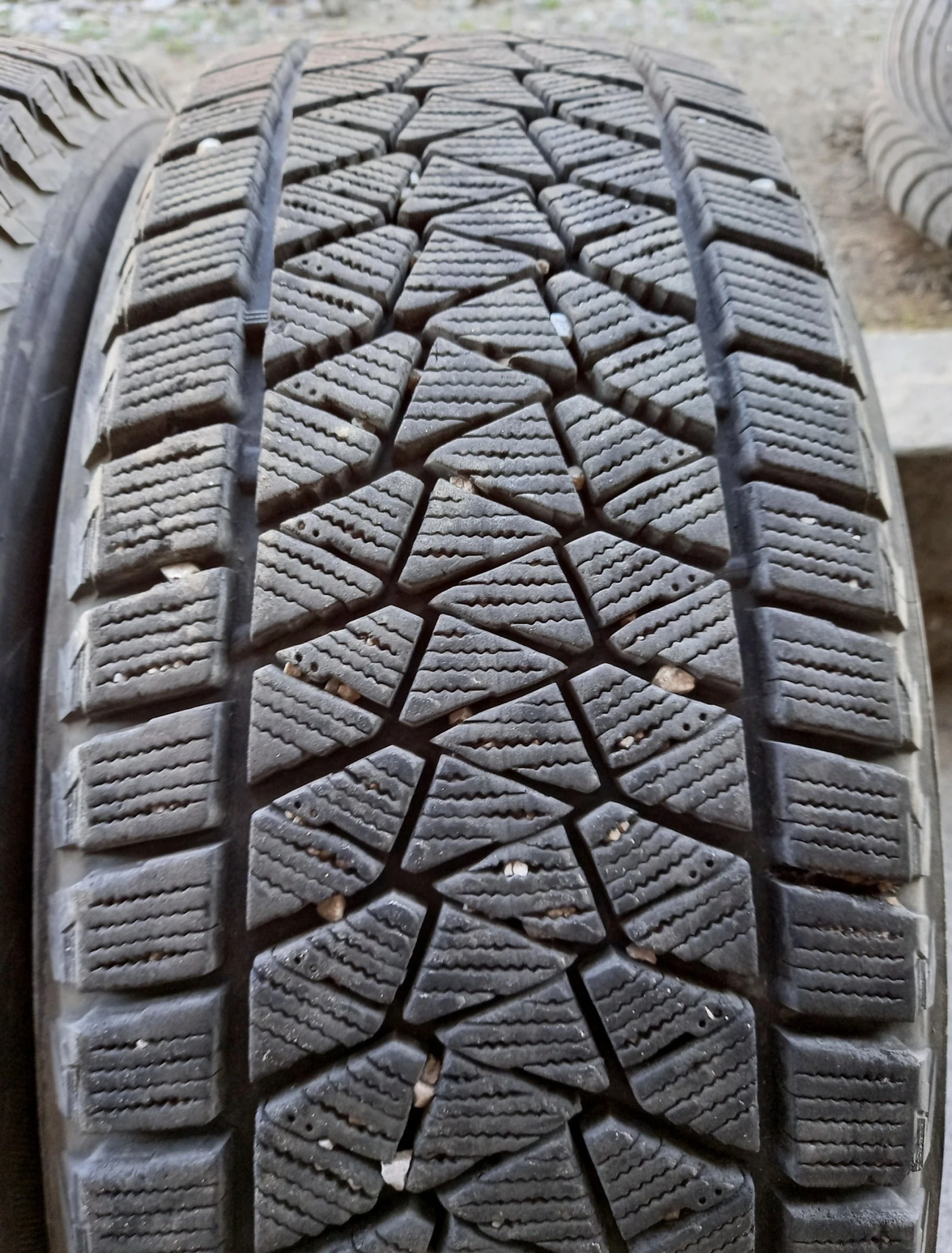 ���� 215/60R17 | Mobile.bg � ����������� 2