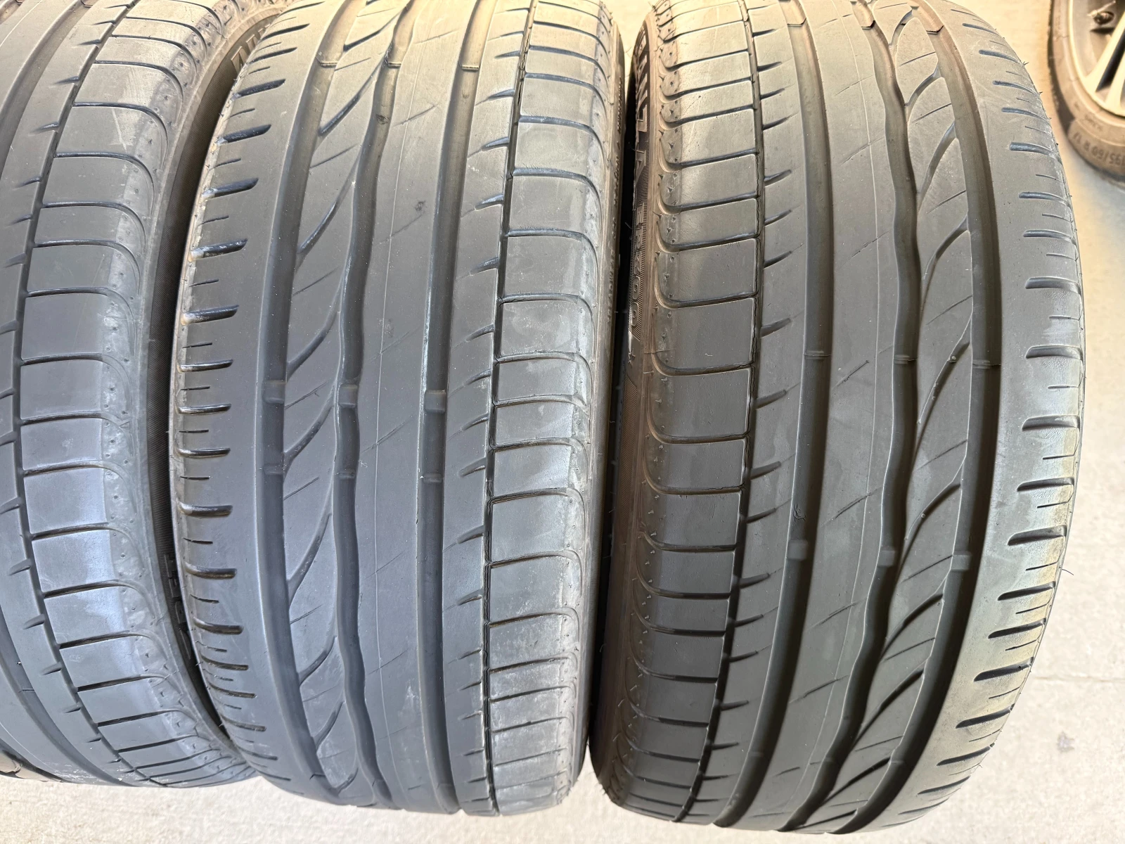 Гуми Летни 245/45R18, снимка 3 - Гуми и джанти - 54925537
