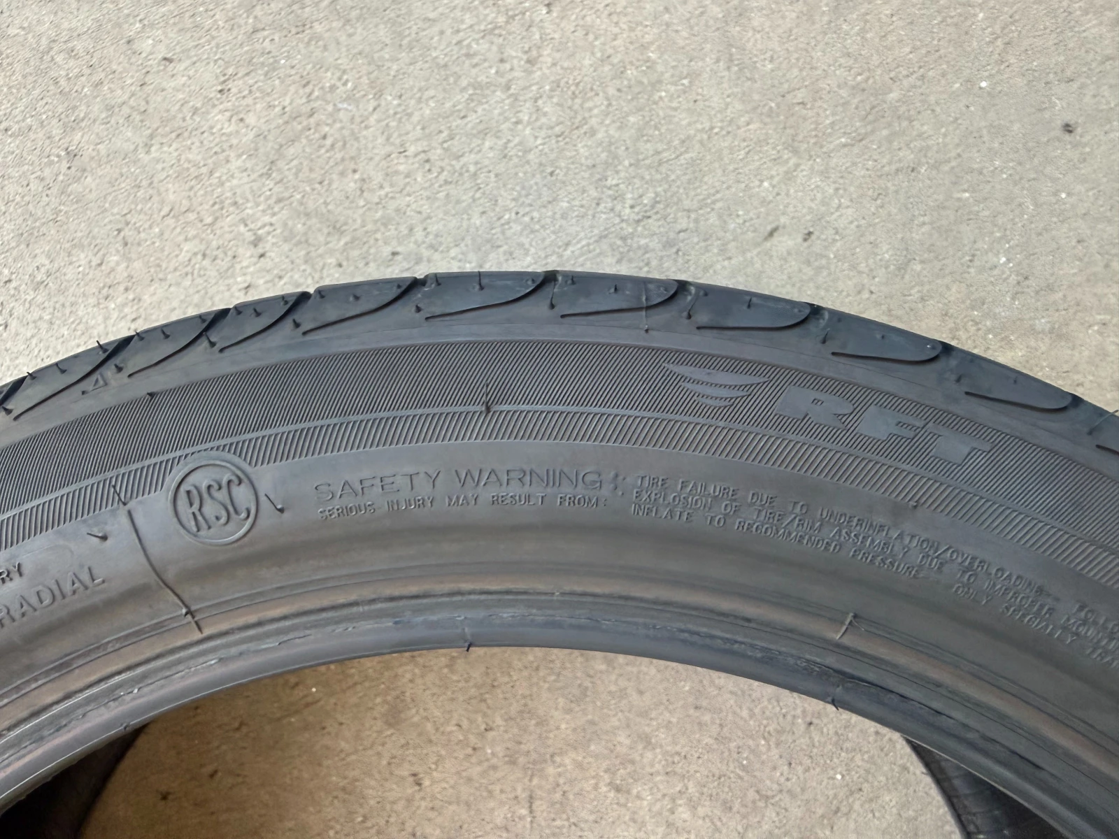 Гуми Летни 245/45R18, снимка 4 - Гуми и джанти - 54925537