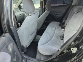 Toyota Yaris 1.1 VVT-I , снимка 15