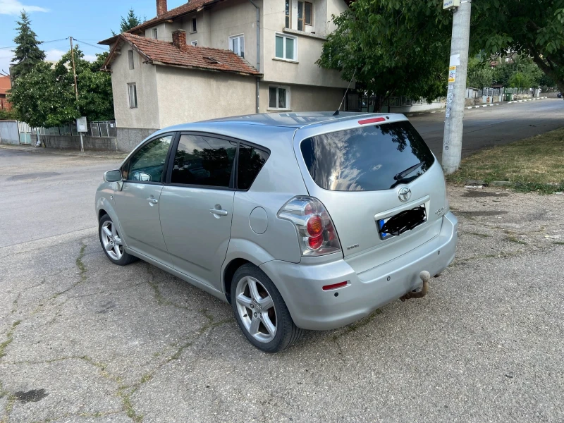 Toyota Corolla verso 1.8VVT-I 6+ 1, снимка 5 - Автомобили и джипове - 47523787