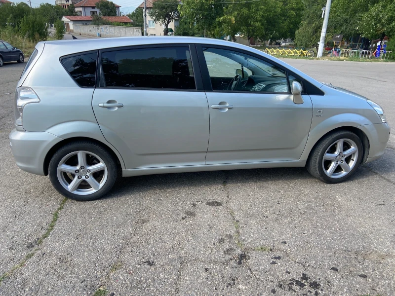 Toyota Corolla verso 1.8VVT-I 6+ 1, снимка 3 - Автомобили и джипове - 47523787