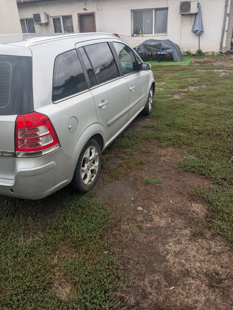 Opel Zafira, снимка 6 - Автомобили и джипове - 47224209