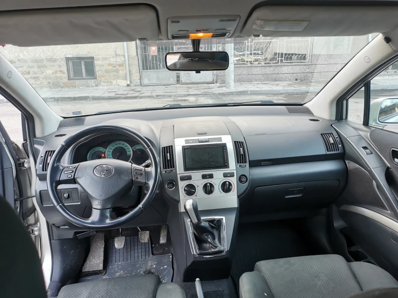 Toyota Corolla verso Лек автомобил , снимка 9 - Автомобили и джипове - 48900289