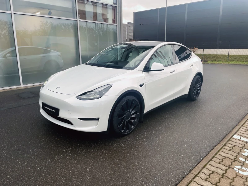 Tesla Model Y Performance НАЛИЧНА LR AWD, снимка 1 - Автомобили и джипове - 48921662