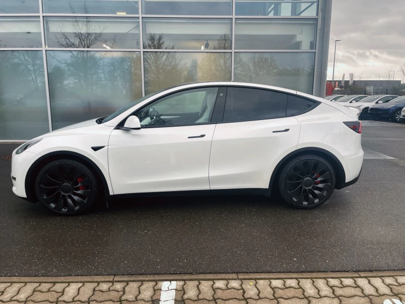 Tesla Model Y Performance НАЛИЧНА LR AWD, снимка 3 - Автомобили и джипове - 48921662