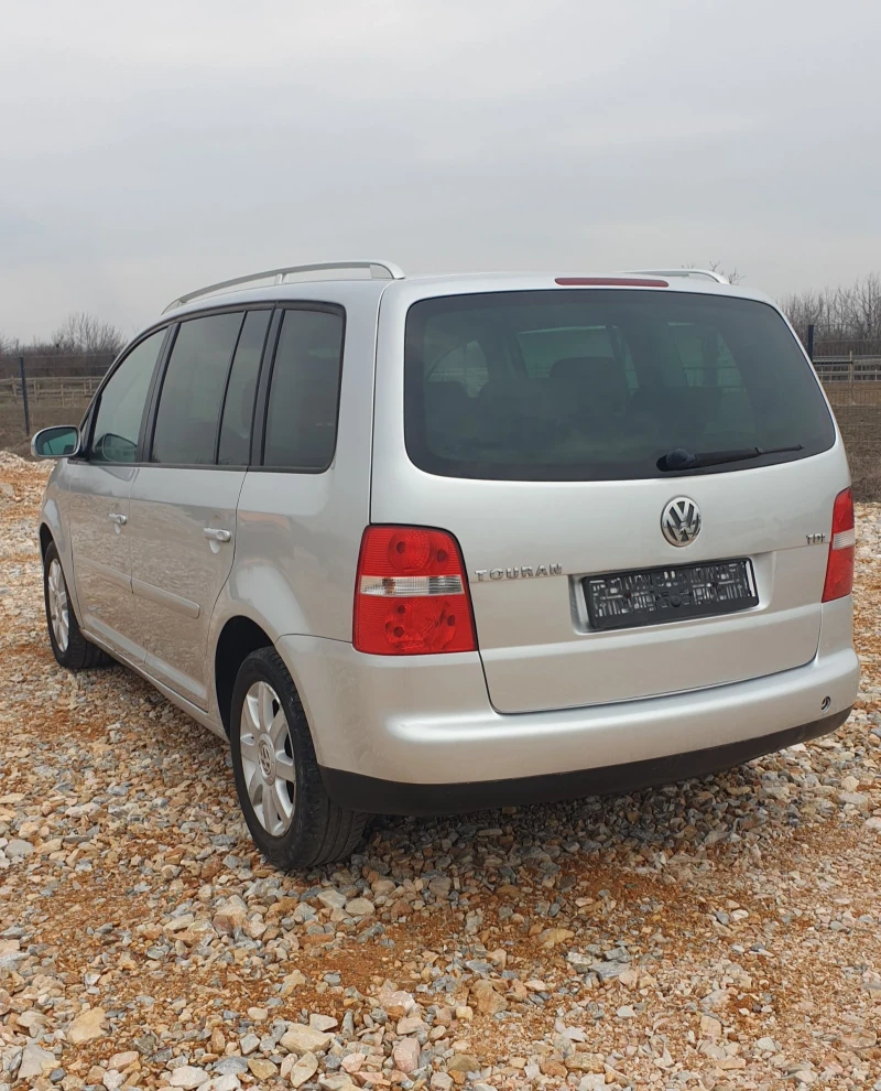 VW Touran 1.9 Highline, снимка 4 - Автомобили и джипове - 49294037