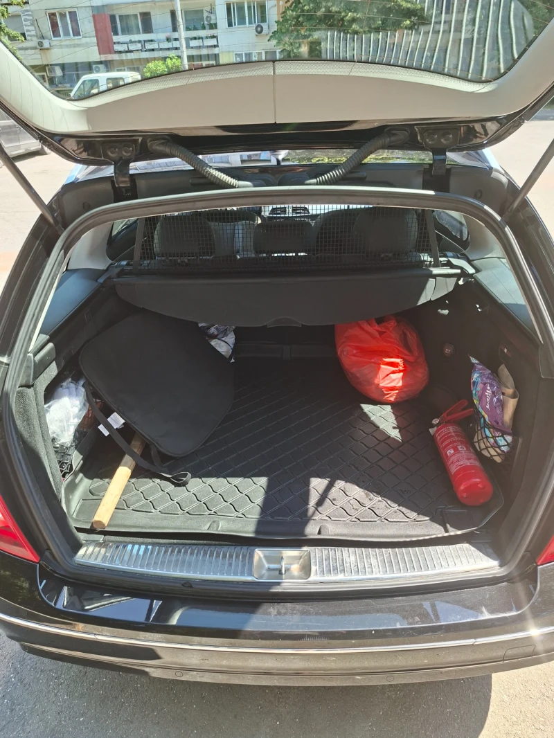 Mercedes-Benz 180, снимка 4 - Автомобили и джипове - 52059036