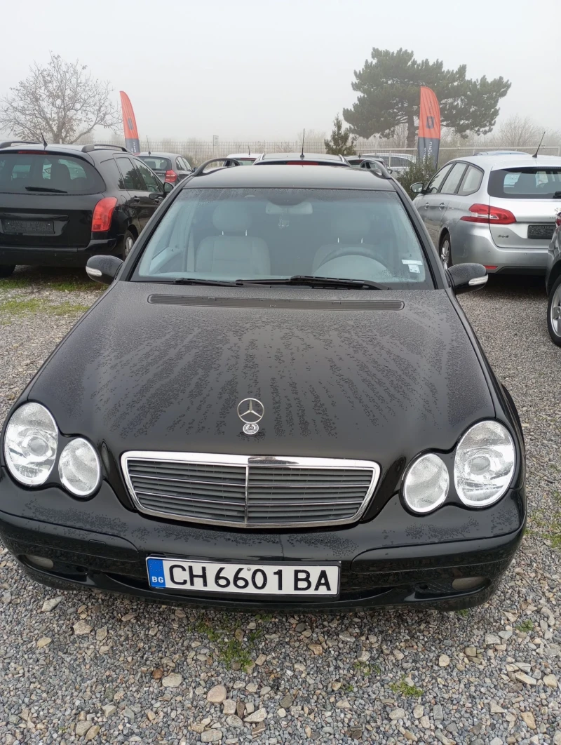 Mercedes-Benz C 220, снимка 2 - Автомобили и джипове - 52539064