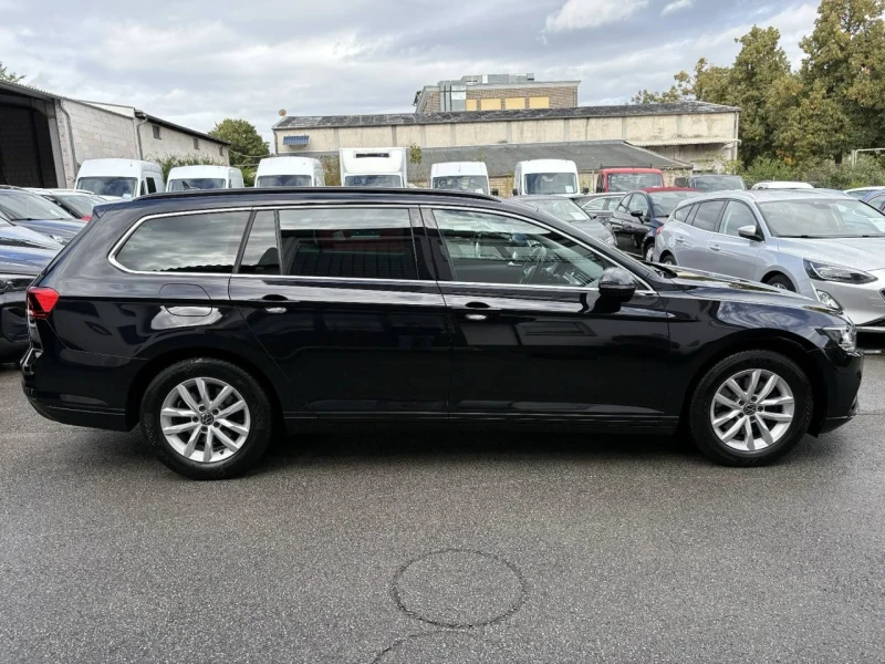 VW Passat, снимка 2 - Автомобили и джипове - 52629413