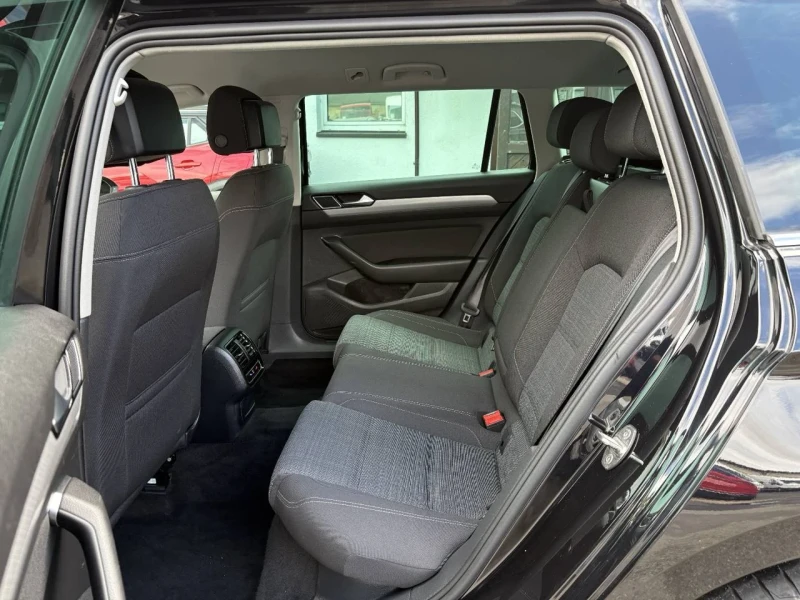 VW Passat, снимка 9 - Автомобили и джипове - 52629413