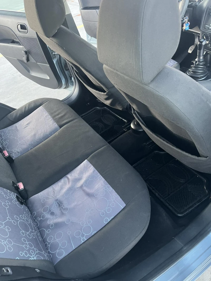 Ford Fiesta 1.4 TDCI, снимка 7 - Автомобили и джипове - 52934677