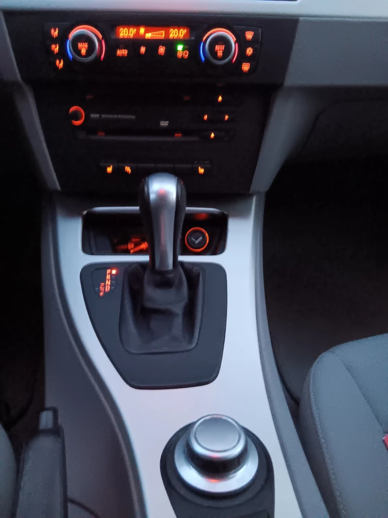 BMW 320, снимка 9 - Автомобили и джипове - 53450944