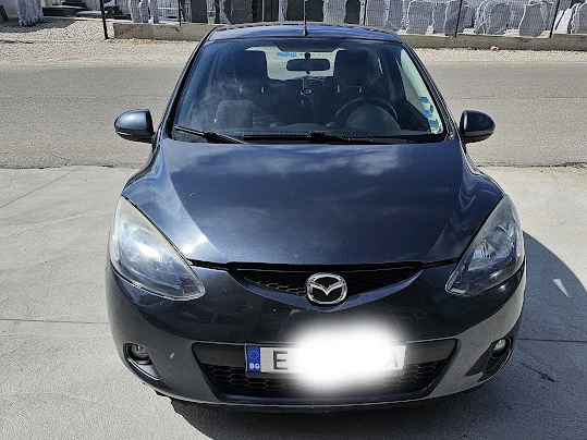 Mazda 2 Газ/Бензин, снимка 1 - Автомобили и джипове - 49257667