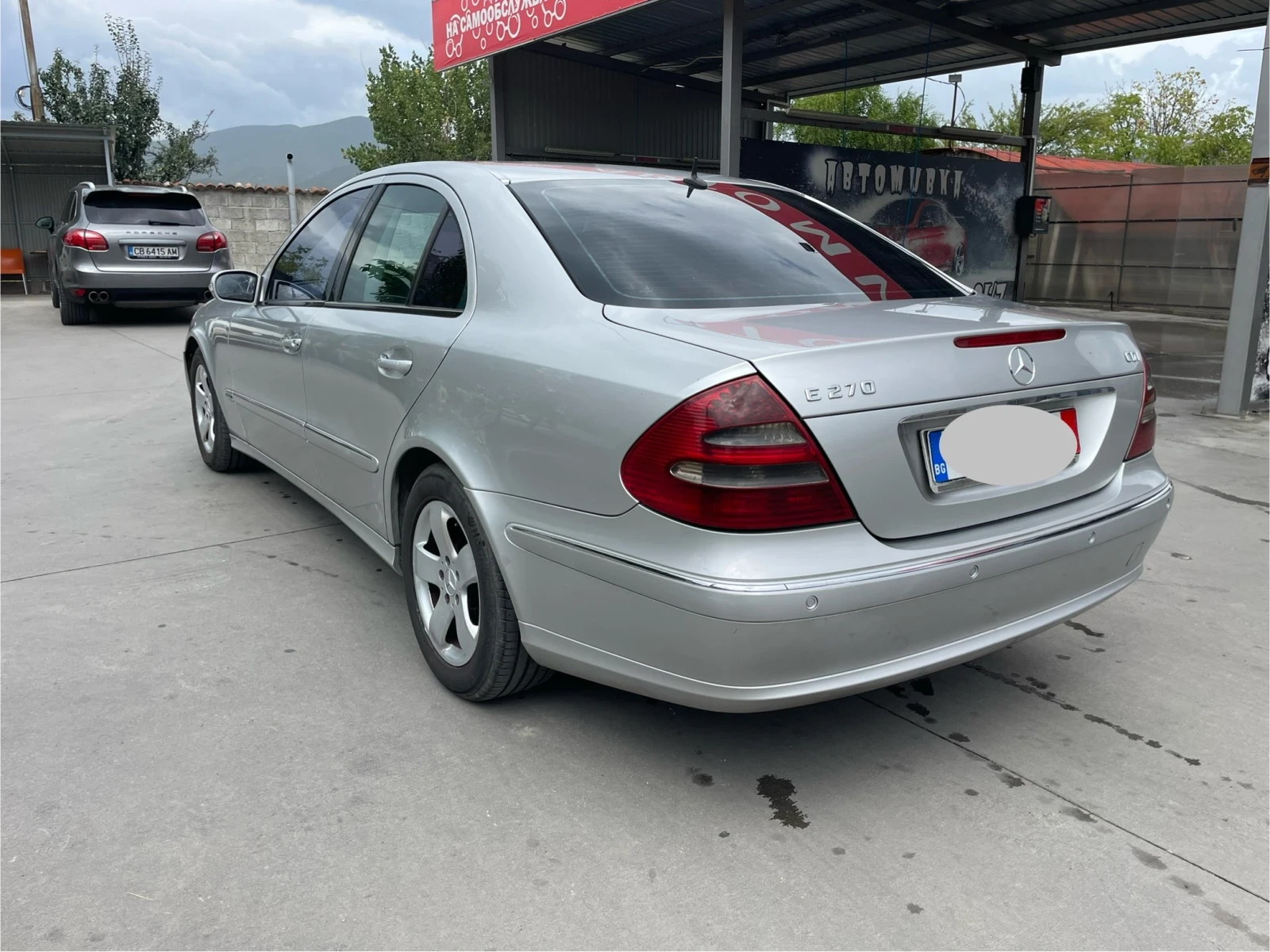 Mercedes-Benz E 270 Avantgarde  - изображение 4