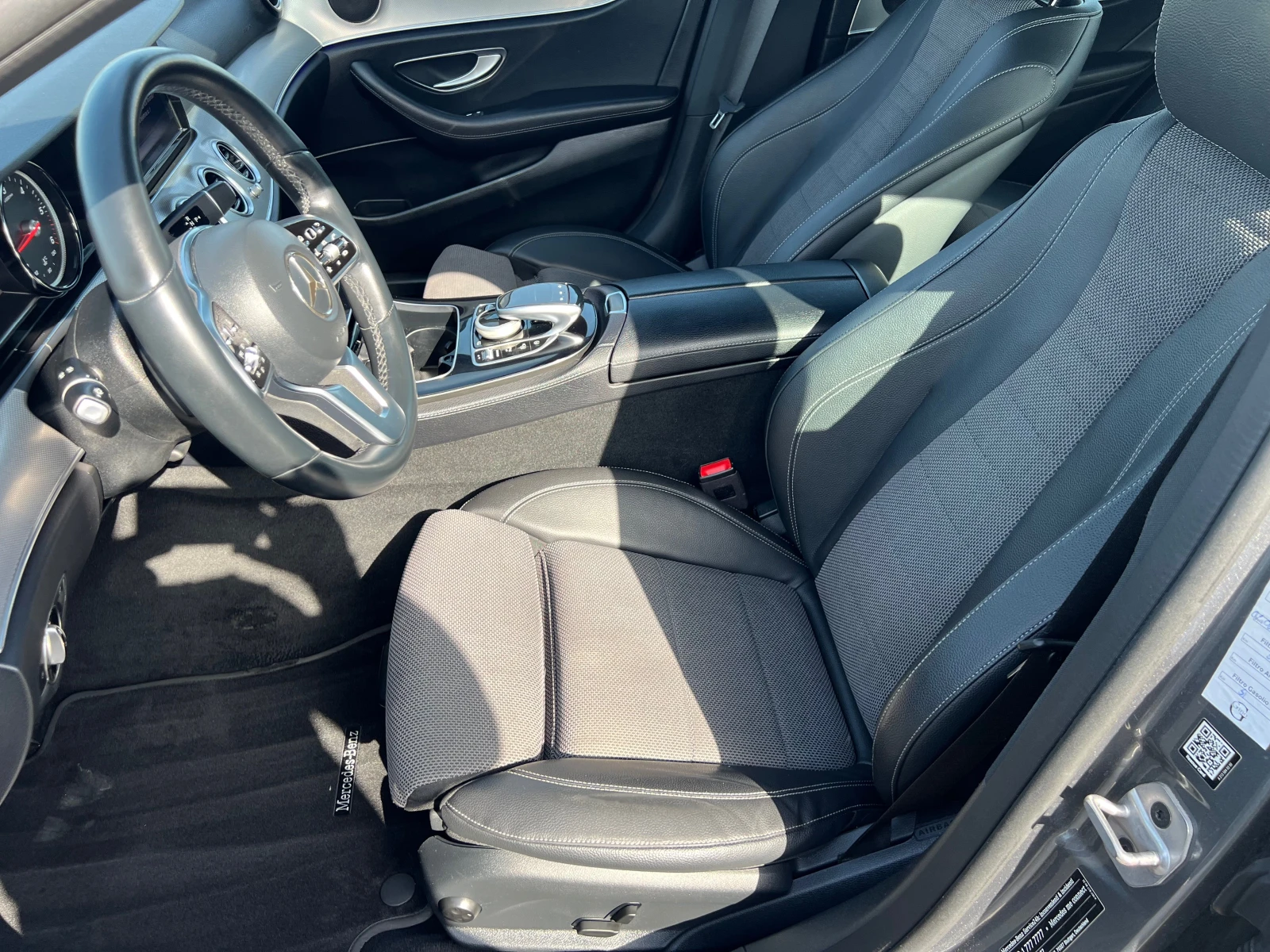 Mercedes-Benz E 220  Exclusive 4 MATIC - изображение 10