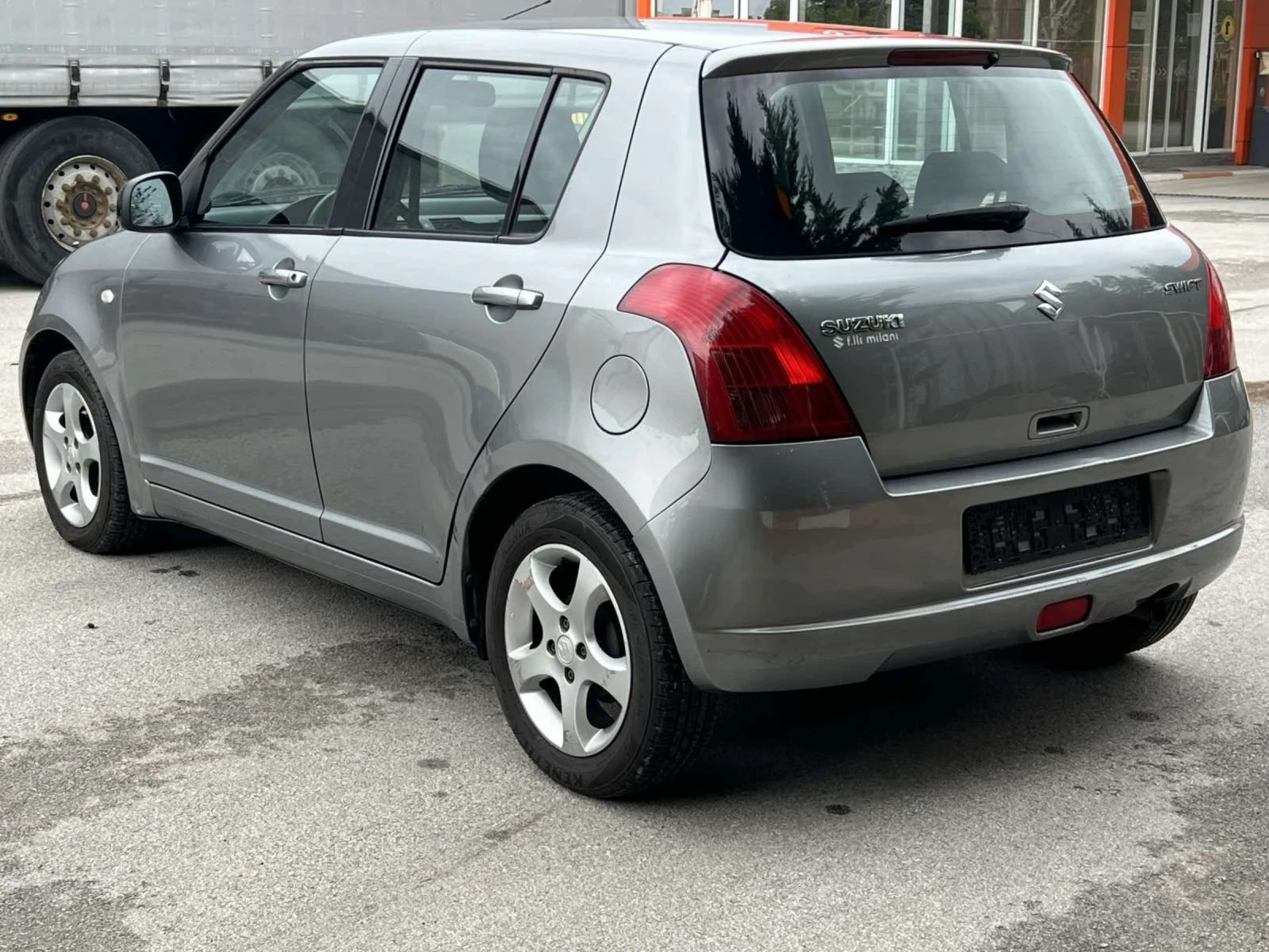 Suzuki Swift  - изображение 2