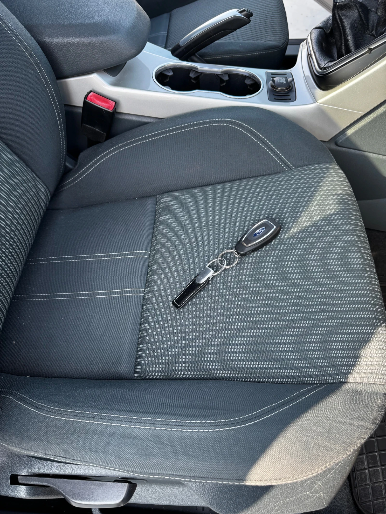 Ford C-max 1.6T | Mobile.bg — изображение 12