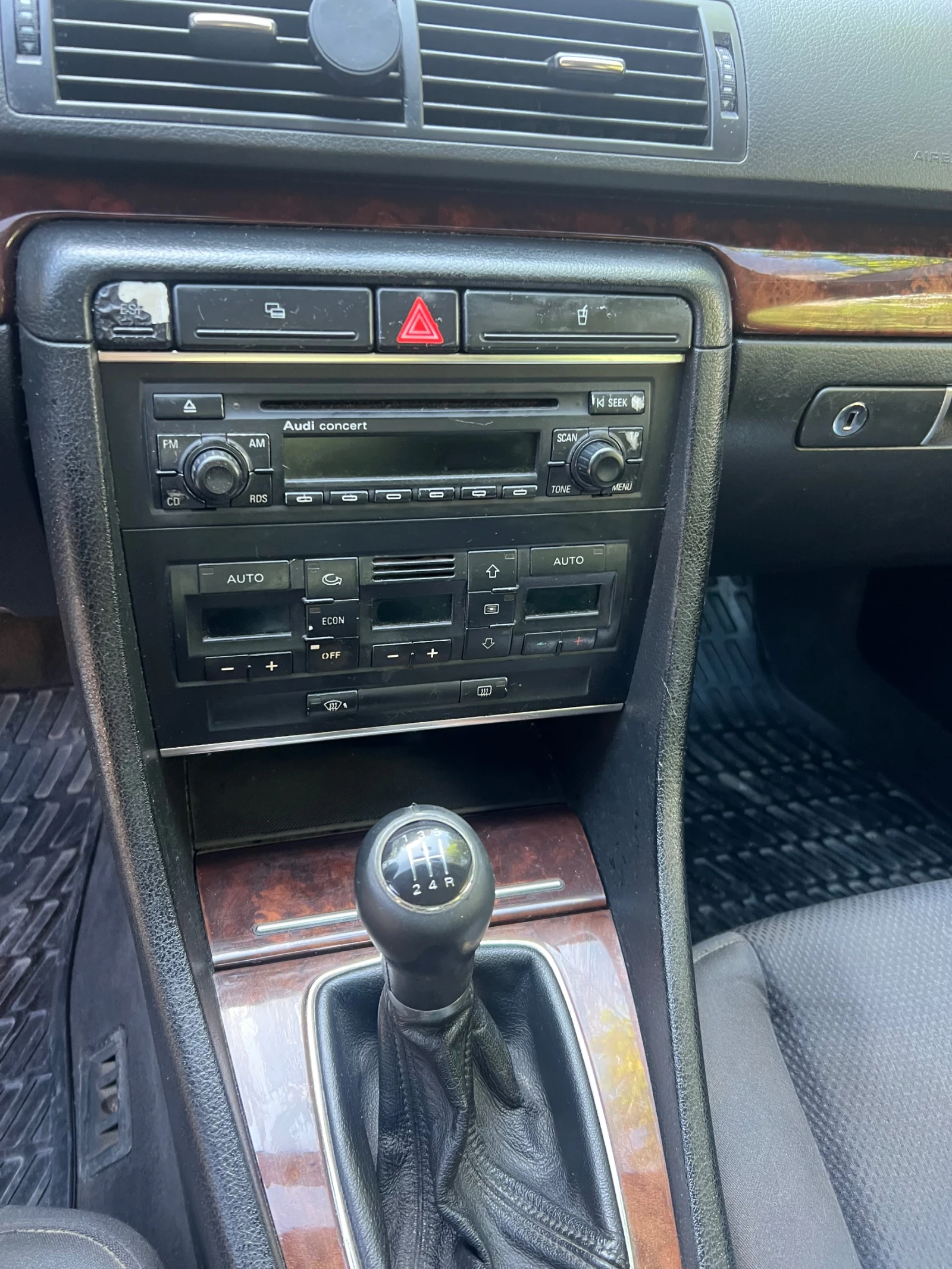 Audi A4 1.8T газ.инж. - изображение 7