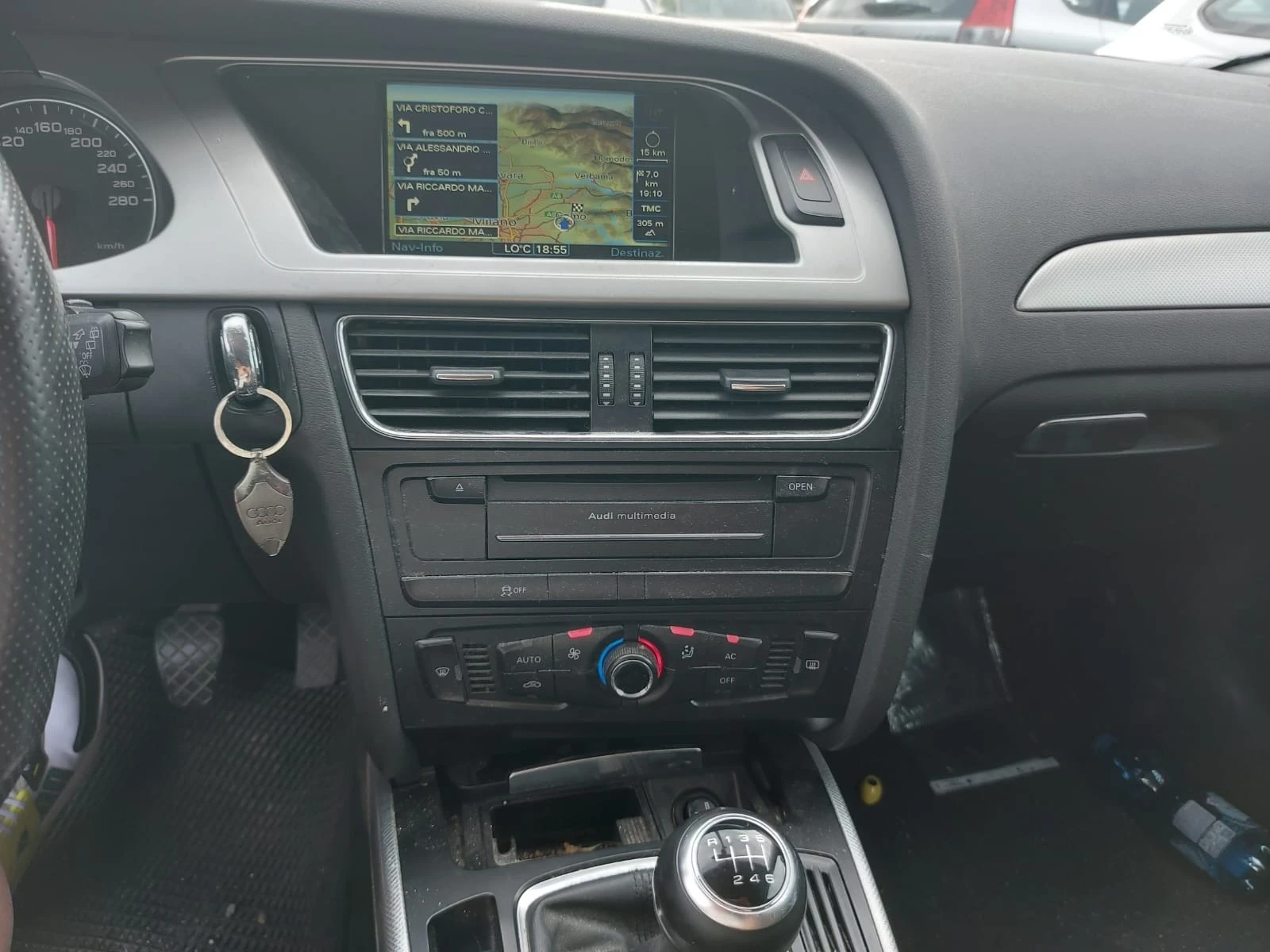 Audi A4 Allroad 2.0TDI/РЪЧКА/НАВИГАЦИЯ/LED/ - изображение 8