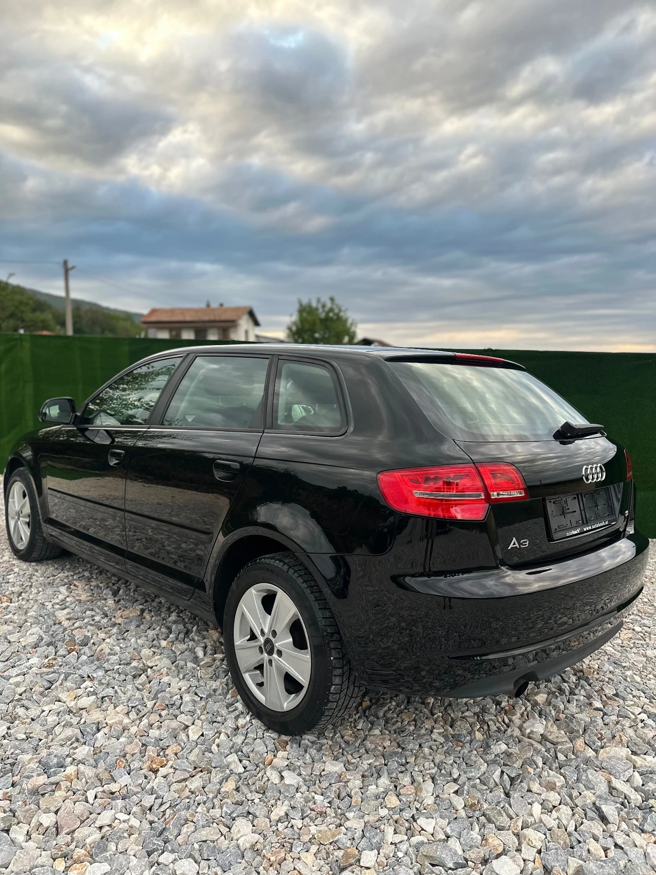 Audi A3 1.6i FACELIFT - изображение 4