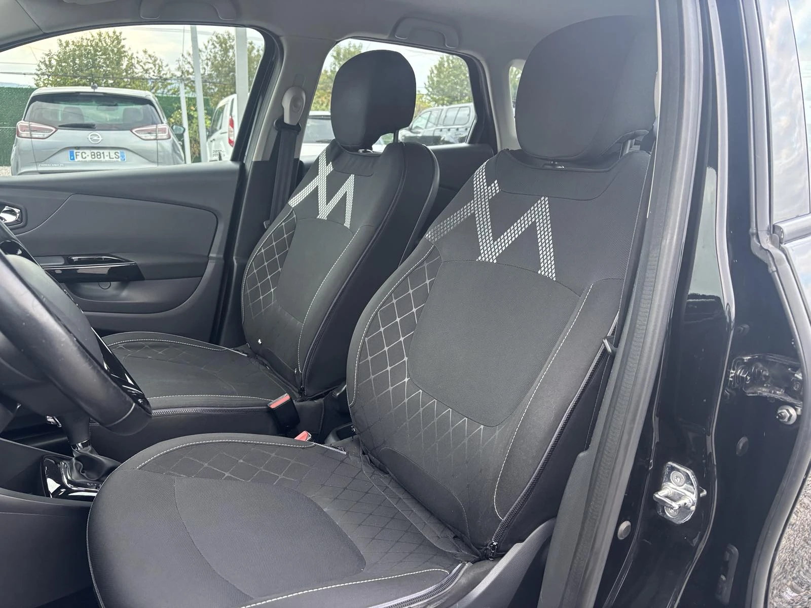 Renault Captur 1.5, Automatic, Нов Внос France | Mobile.bg — изображение 11
