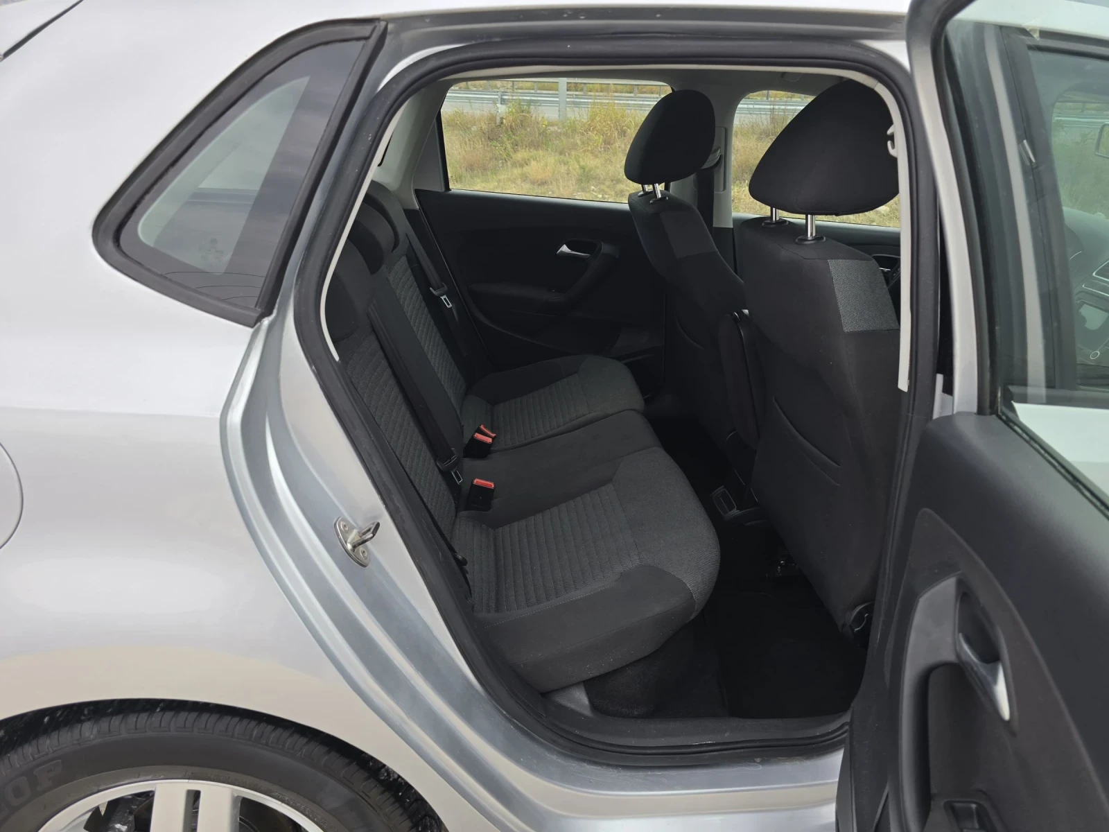VW Polo 1.6TDi/90KS - изображение 10