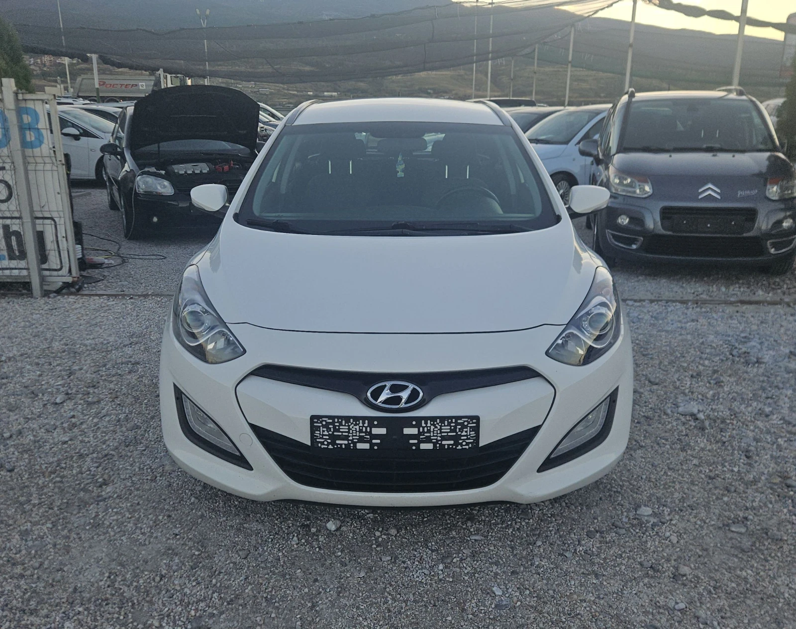 Hyundai I30 1.6CRDI.2014г.ТОПсъстояние | Mobile.bg — изображение 2