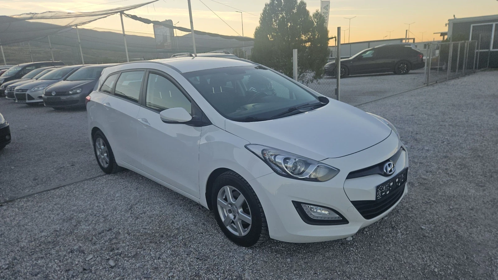 Hyundai I30 1.6CRDI.2014г.ТОПсъстояние | Mobile.bg — изображение 3