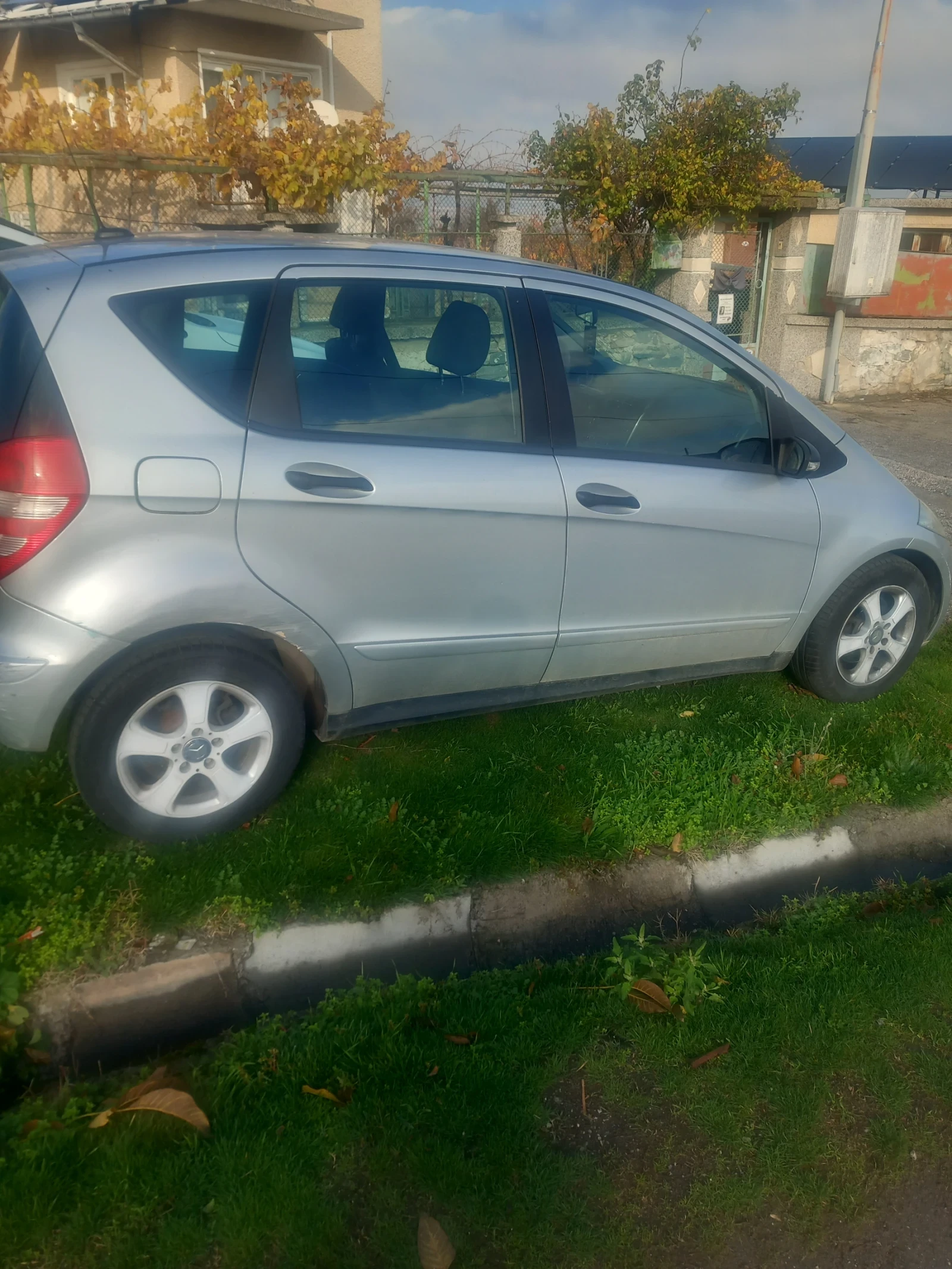 Mercedes-Benz A 180  - изображение 2